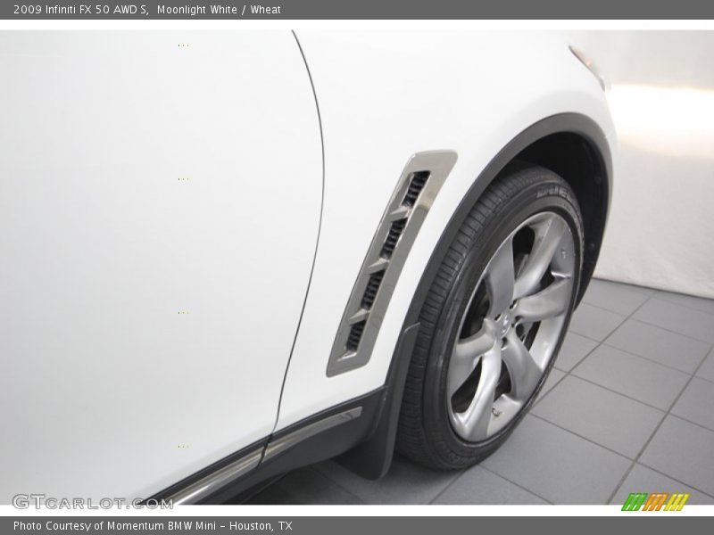 Moonlight White / Wheat 2009 Infiniti FX 50 AWD S