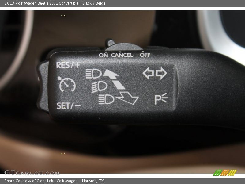 Black / Beige 2013 Volkswagen Beetle 2.5L Convertible