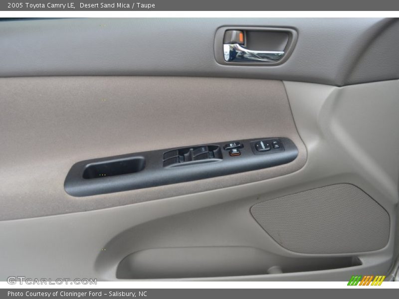 Desert Sand Mica / Taupe 2005 Toyota Camry LE