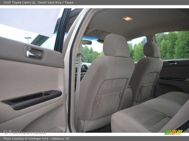 Desert Sand Mica / Taupe 2005 Toyota Camry LE