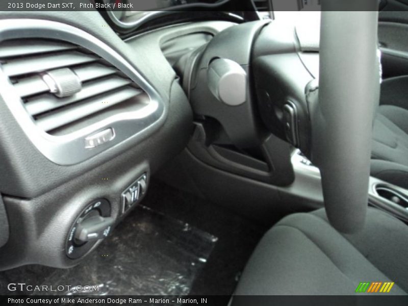 Pitch Black / Black 2013 Dodge Dart SXT