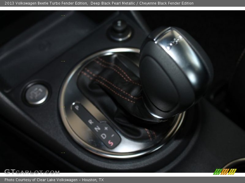 Deep Black Pearl Metallic / Cheyenne Black Fender Edition 2013 Volkswagen Beetle Turbo Fender Edition