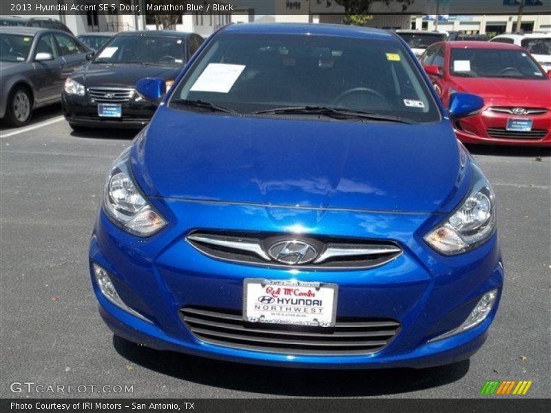 Marathon Blue / Black 2013 Hyundai Accent SE 5 Door