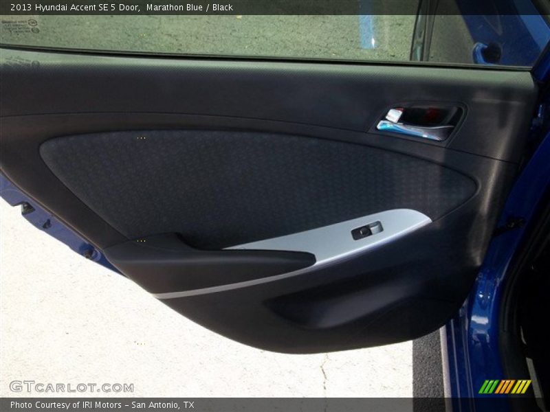 Marathon Blue / Black 2013 Hyundai Accent SE 5 Door