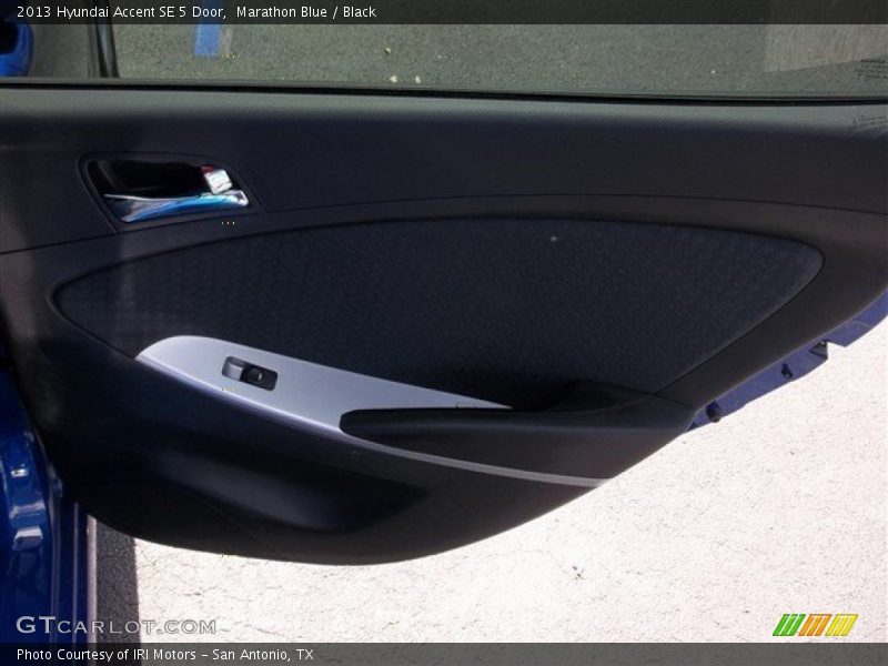 Marathon Blue / Black 2013 Hyundai Accent SE 5 Door