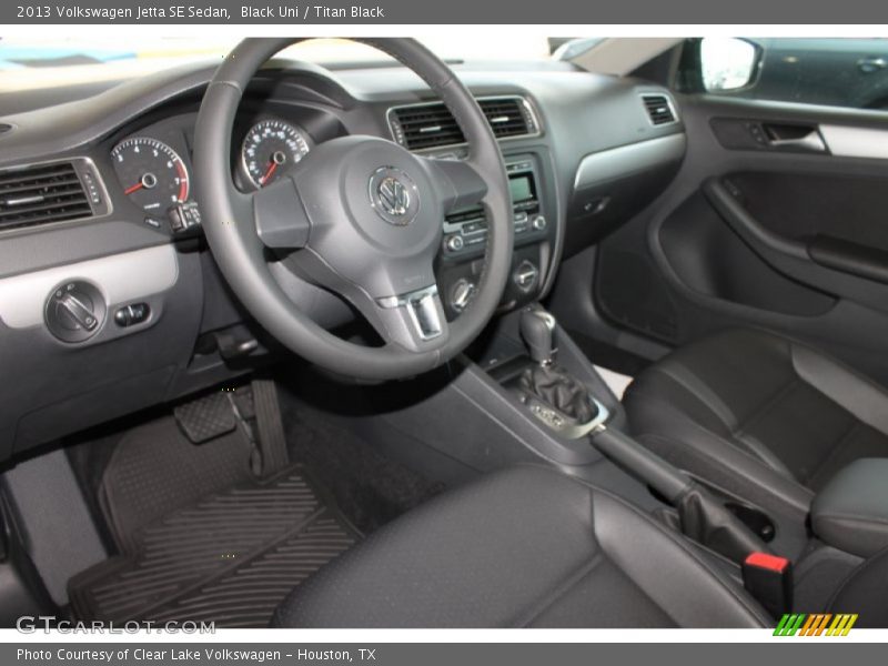 Black Uni / Titan Black 2013 Volkswagen Jetta SE Sedan