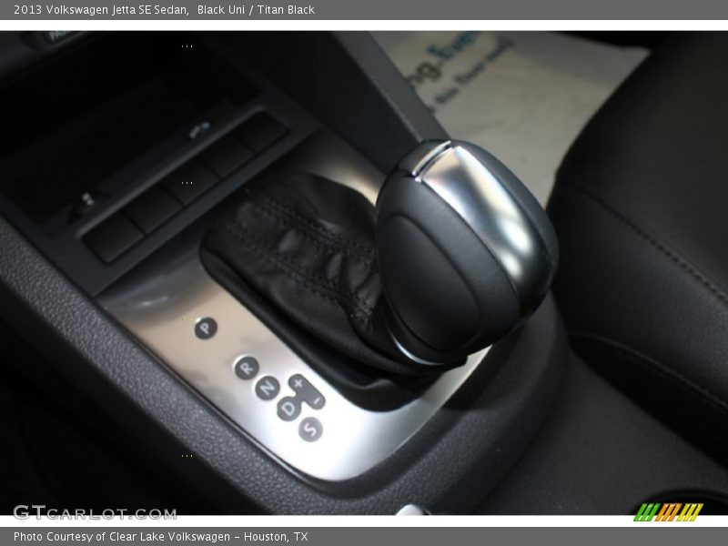 Black Uni / Titan Black 2013 Volkswagen Jetta SE Sedan
