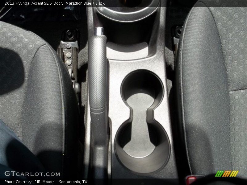 Marathon Blue / Black 2013 Hyundai Accent SE 5 Door