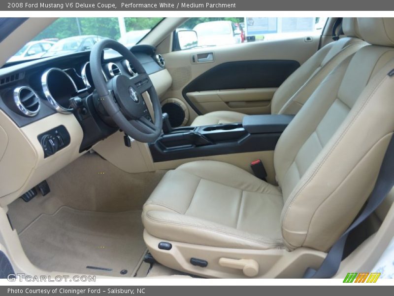 Performance White / Medium Parchment 2008 Ford Mustang V6 Deluxe Coupe