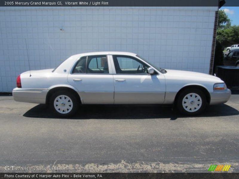 Vibrant White / Light Flint 2005 Mercury Grand Marquis GS