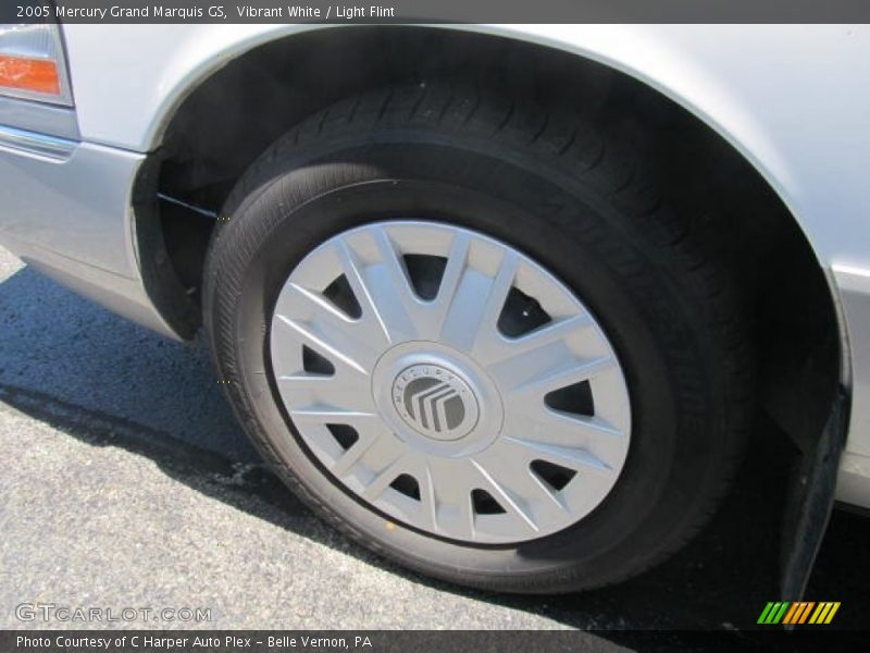 Vibrant White / Light Flint 2005 Mercury Grand Marquis GS