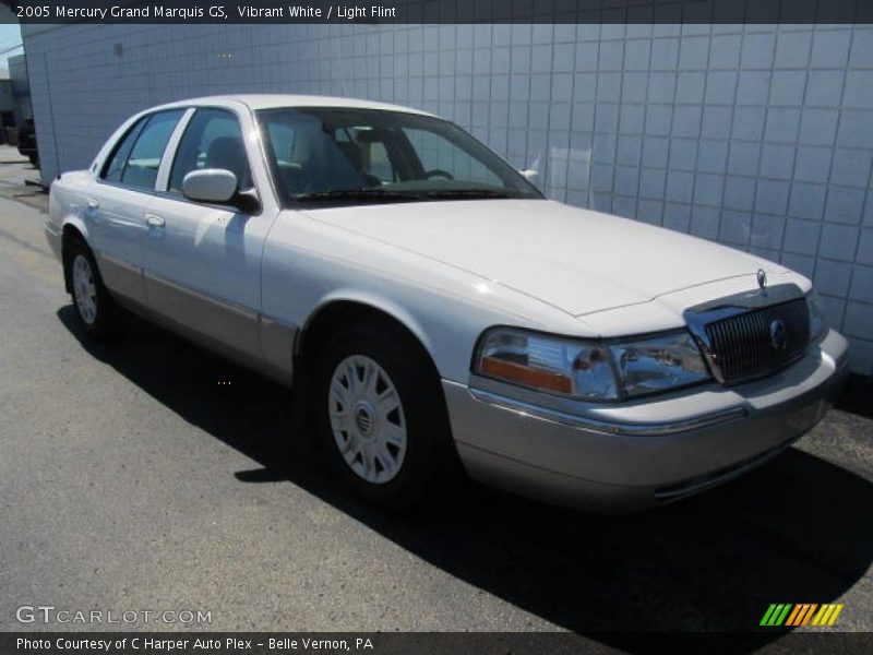 Vibrant White / Light Flint 2005 Mercury Grand Marquis GS