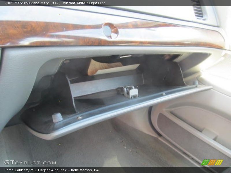 Vibrant White / Light Flint 2005 Mercury Grand Marquis GS