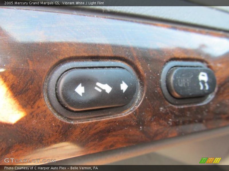 Vibrant White / Light Flint 2005 Mercury Grand Marquis GS