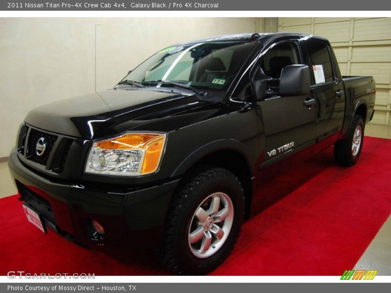 Galaxy Black / Pro 4X Charcoal 2011 Nissan Titan Pro-4X Crew Cab 4x4