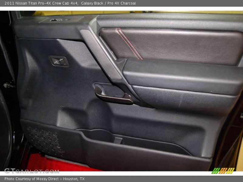 Galaxy Black / Pro 4X Charcoal 2011 Nissan Titan Pro-4X Crew Cab 4x4