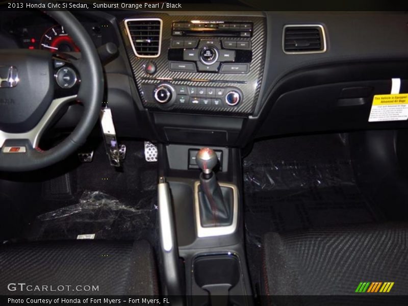 Sunburst Orange Pearl / Black 2013 Honda Civic Si Sedan