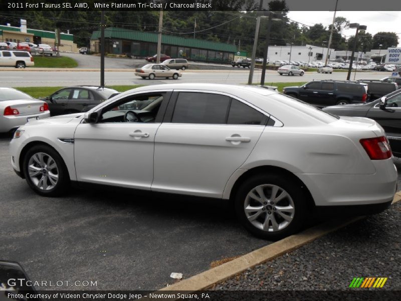 White Platinum Tri-Coat / Charcoal Black 2011 Ford Taurus SEL AWD