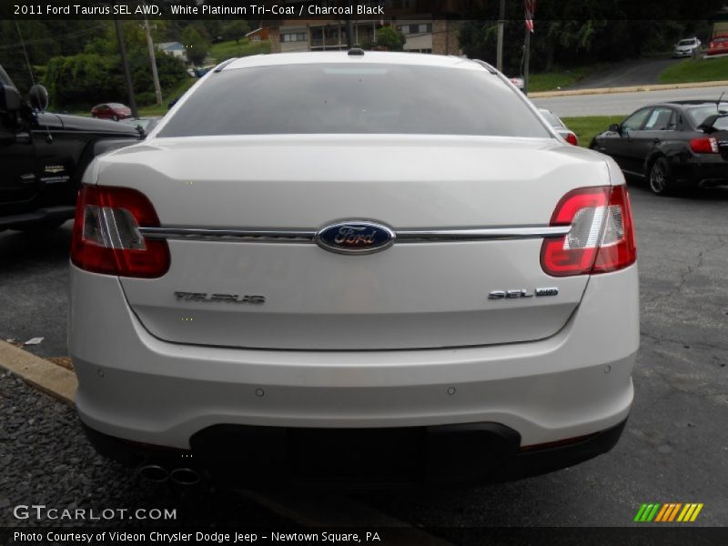 White Platinum Tri-Coat / Charcoal Black 2011 Ford Taurus SEL AWD