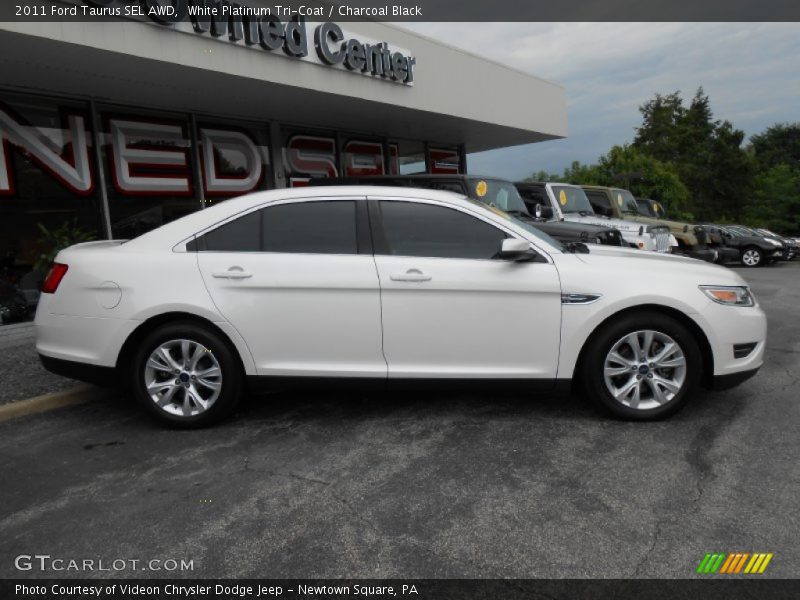 White Platinum Tri-Coat / Charcoal Black 2011 Ford Taurus SEL AWD