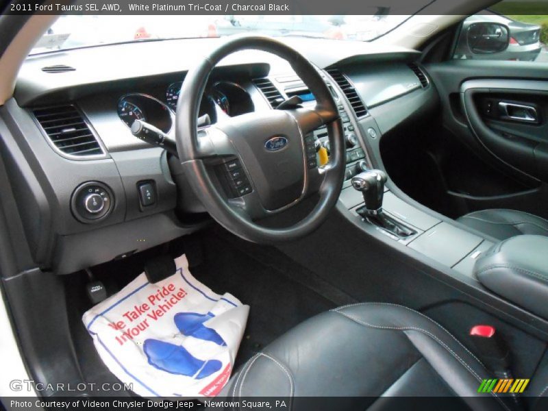 White Platinum Tri-Coat / Charcoal Black 2011 Ford Taurus SEL AWD
