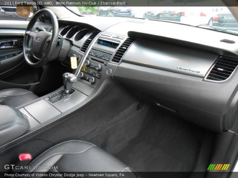 White Platinum Tri-Coat / Charcoal Black 2011 Ford Taurus SEL AWD