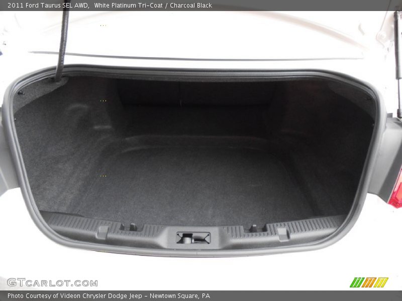 White Platinum Tri-Coat / Charcoal Black 2011 Ford Taurus SEL AWD