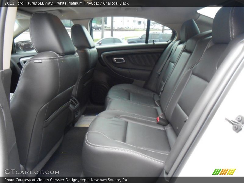 White Platinum Tri-Coat / Charcoal Black 2011 Ford Taurus SEL AWD