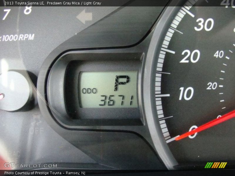 Predawn Gray Mica / Light Gray 2013 Toyota Sienna LE