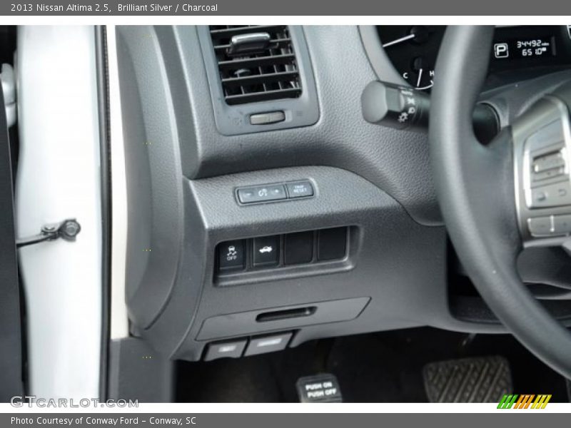 Brilliant Silver / Charcoal 2013 Nissan Altima 2.5