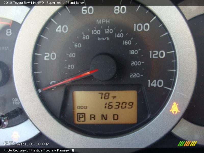 Super White / Sand Beige 2010 Toyota RAV4 I4 4WD