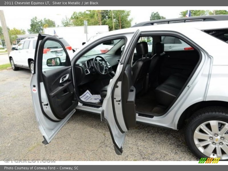 Silver Ice Metallic / Jet Black 2011 Chevrolet Equinox LT