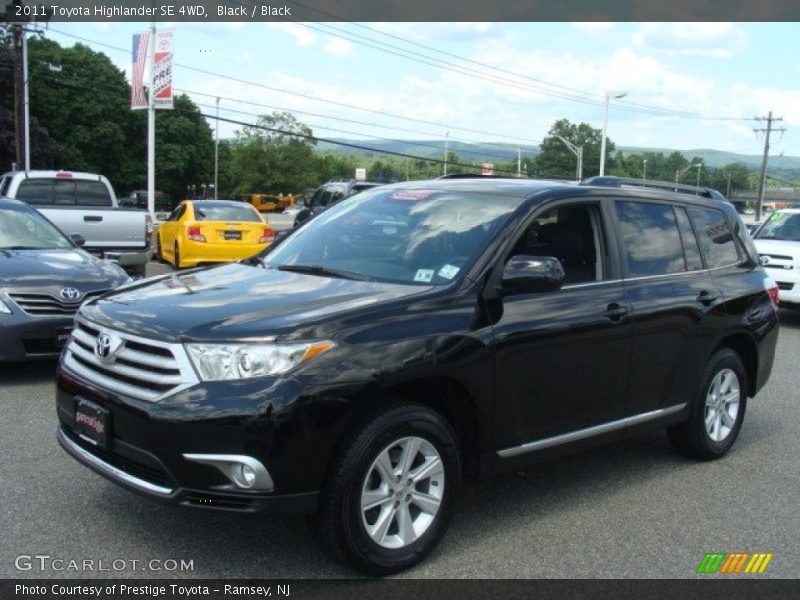 Black / Black 2011 Toyota Highlander SE 4WD