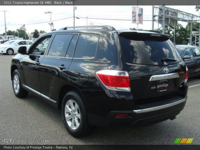 Black / Black 2011 Toyota Highlander SE 4WD