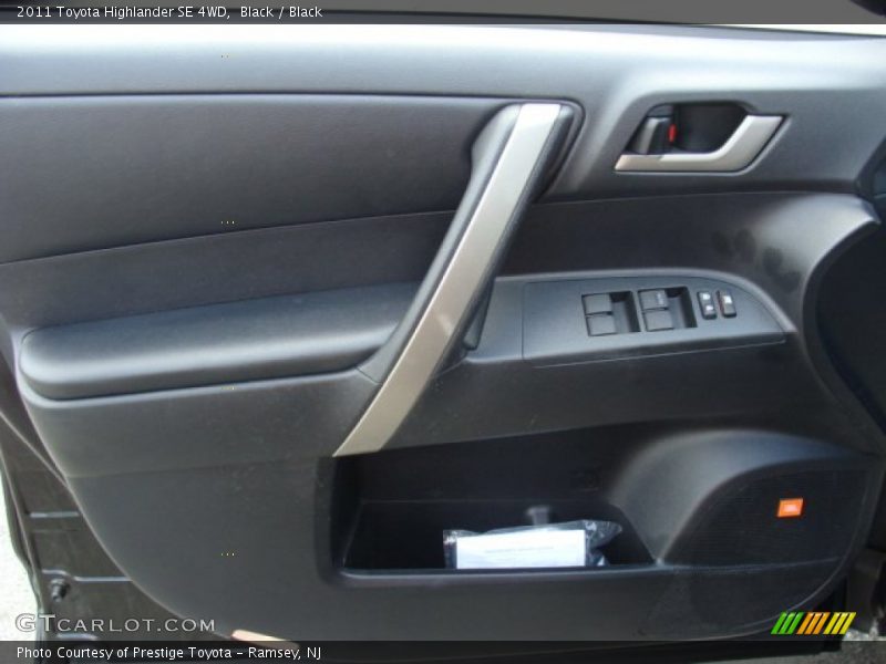 Black / Black 2011 Toyota Highlander SE 4WD