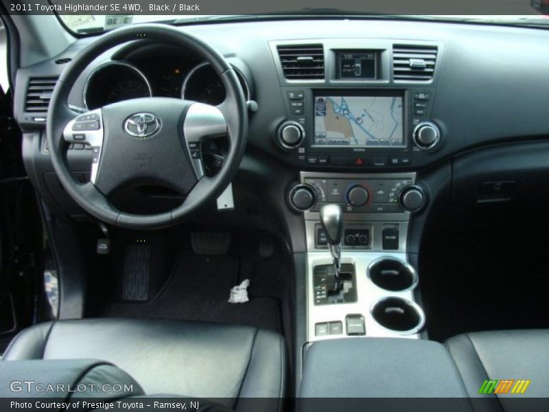 Black / Black 2011 Toyota Highlander SE 4WD