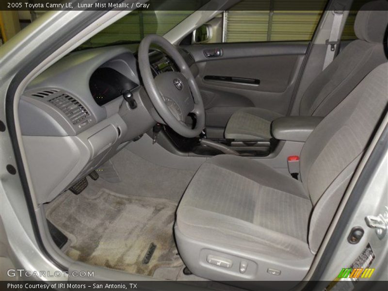 Lunar Mist Metallic / Gray 2005 Toyota Camry LE