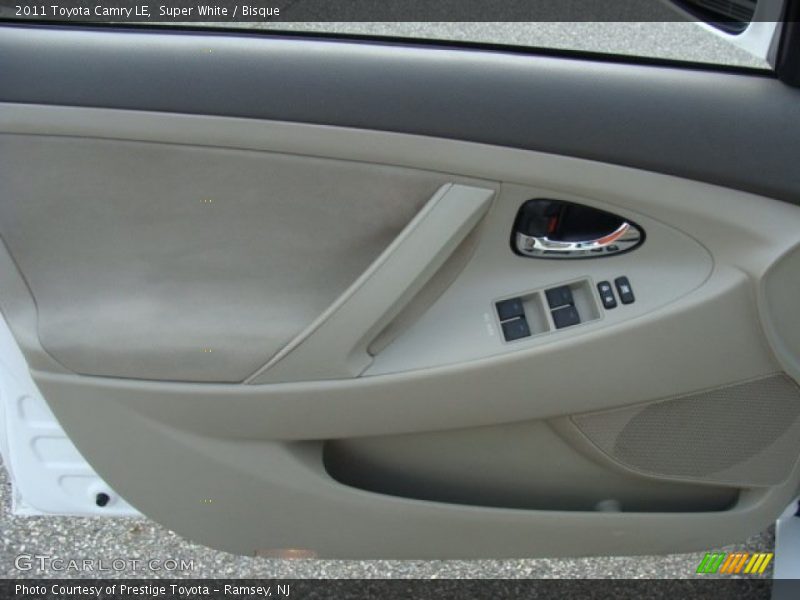 Super White / Bisque 2011 Toyota Camry LE