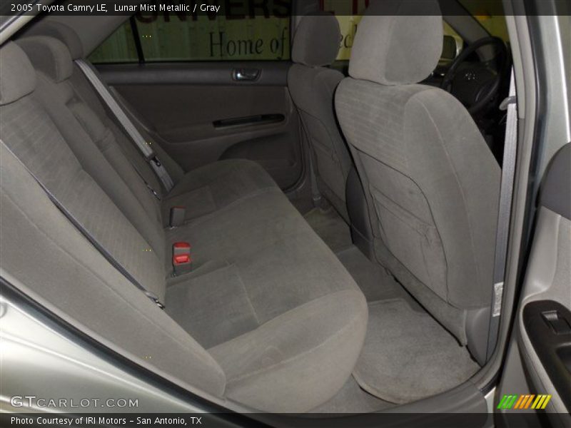 Lunar Mist Metallic / Gray 2005 Toyota Camry LE