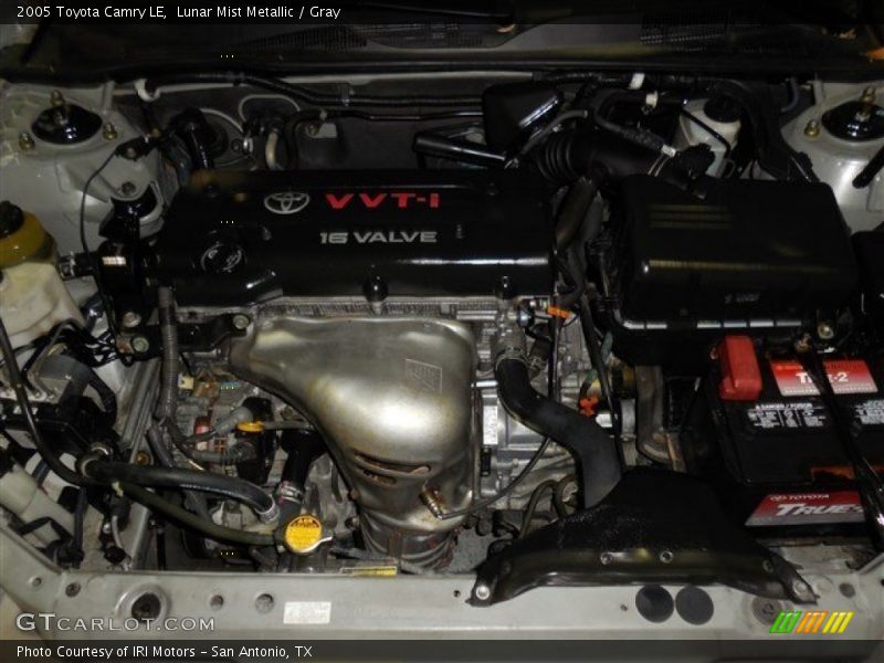 Lunar Mist Metallic / Gray 2005 Toyota Camry LE