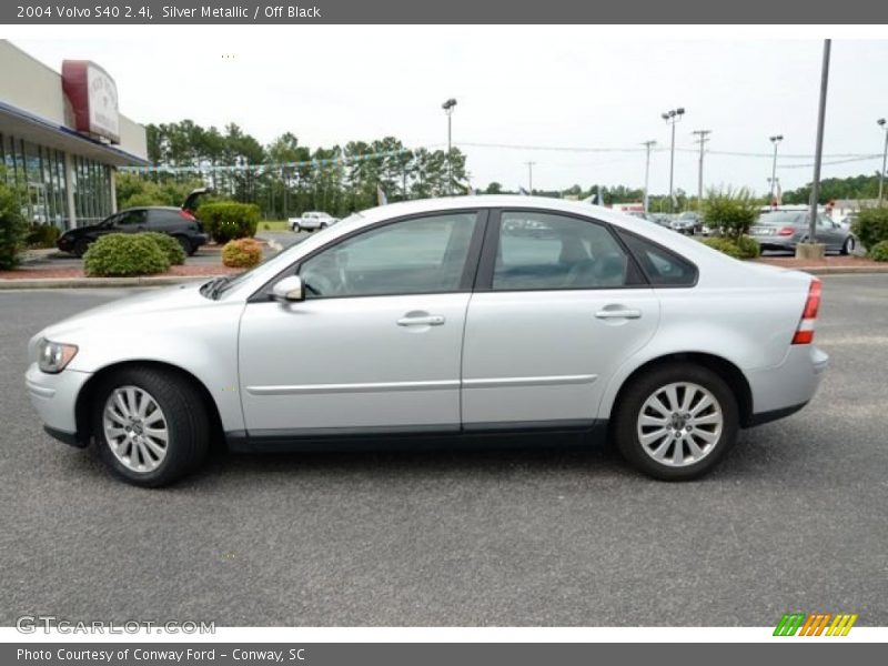 Silver Metallic / Off Black 2004 Volvo S40 2.4i