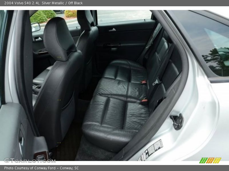 Silver Metallic / Off Black 2004 Volvo S40 2.4i