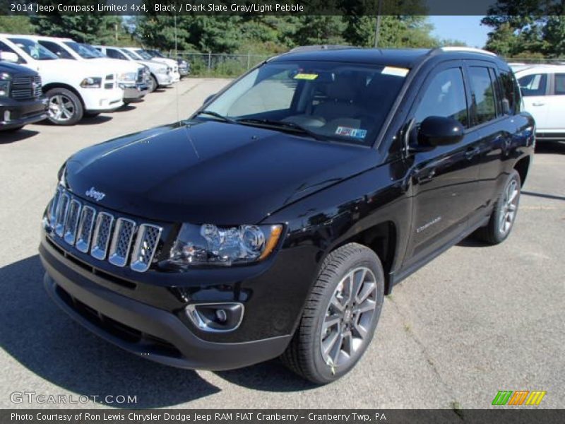 Front 3/4 View of 2014 Compass Limited 4x4