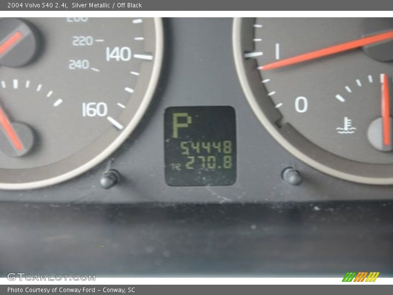 Silver Metallic / Off Black 2004 Volvo S40 2.4i