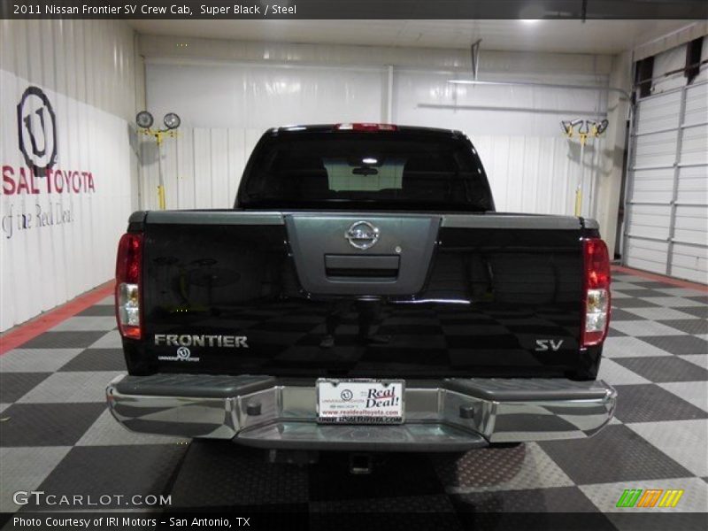 Super Black / Steel 2011 Nissan Frontier SV Crew Cab