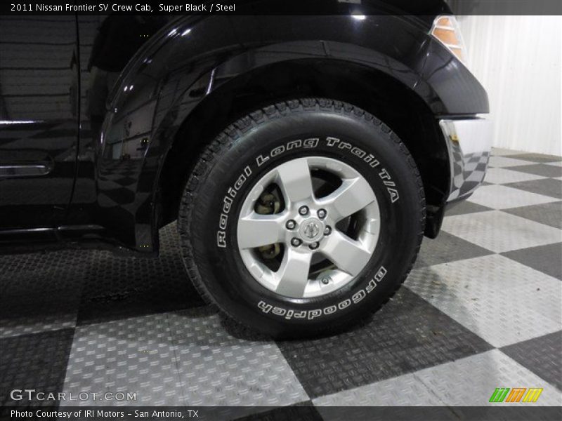 Super Black / Steel 2011 Nissan Frontier SV Crew Cab
