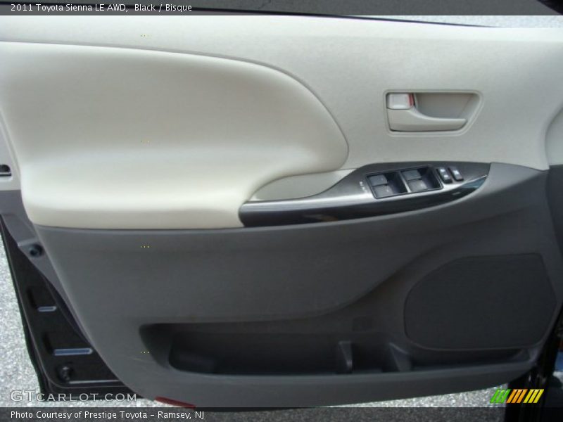 Black / Bisque 2011 Toyota Sienna LE AWD