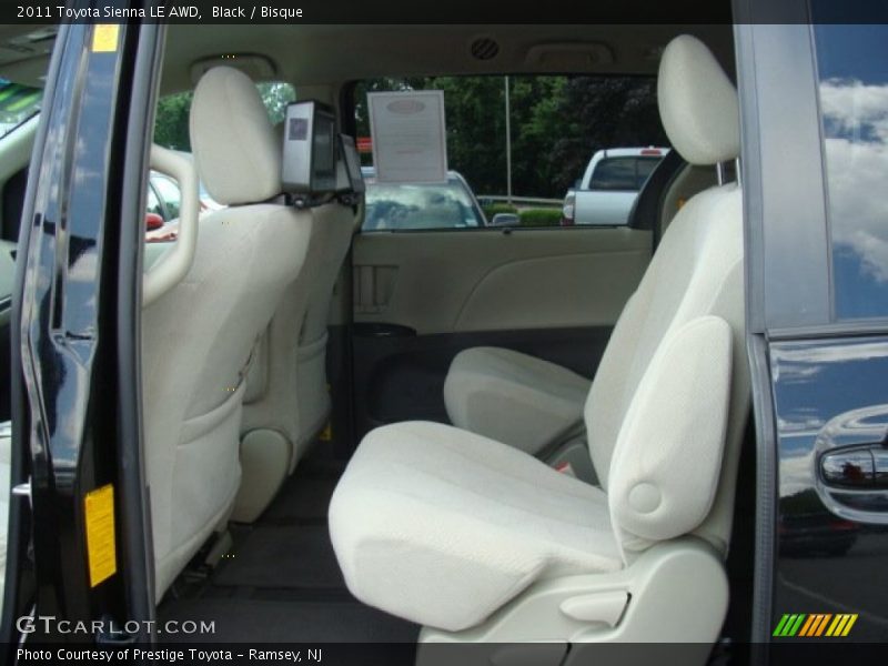Black / Bisque 2011 Toyota Sienna LE AWD