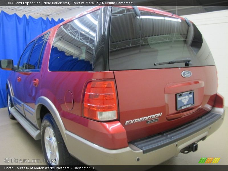 Redfire Metallic / Medium Parchment 2004 Ford Expedition Eddie Bauer 4x4