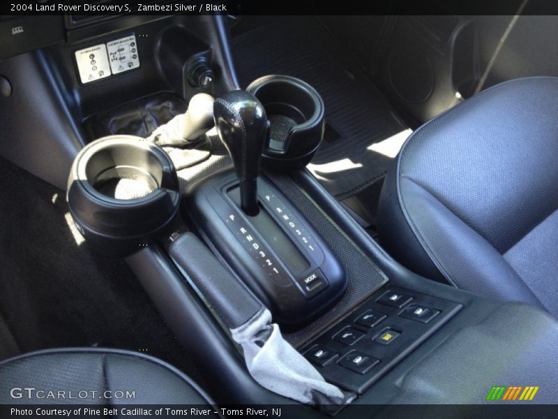 Zambezi Silver / Black 2004 Land Rover Discovery S